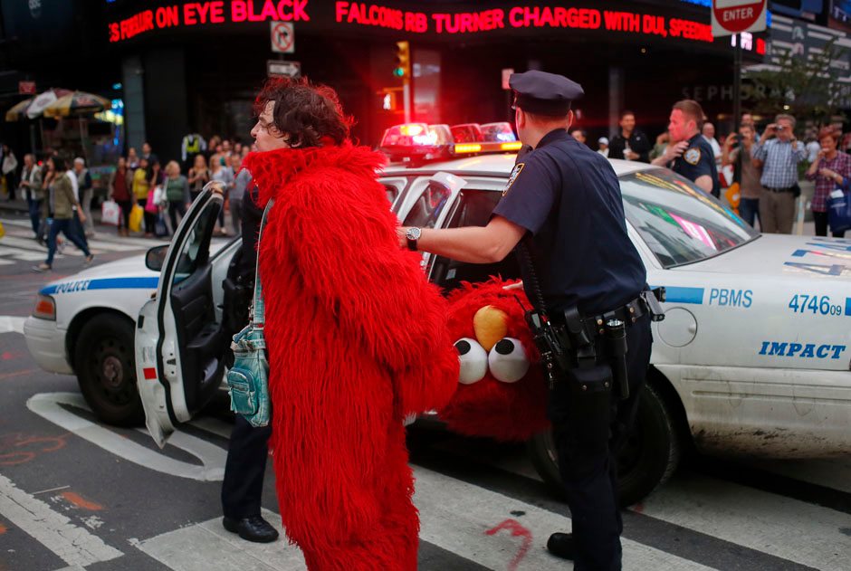 Elmo_arrested